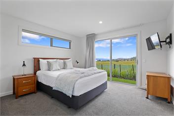 Quails Nest - Taupo *3 bedrooms with rural outlook* - Taupo