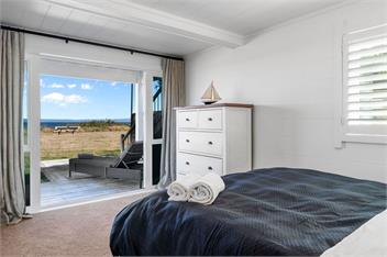 Lakefront Style (Bachcare) - Taupo