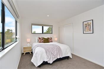 Broadbent Townhouse - Christchurch Holiday Homes - Christchurch