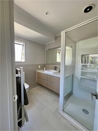 Renovated home by the beach - Mount Maunganui