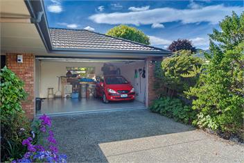 Casa Bella - Nelson City Holiday Home - The Wood, Nelson