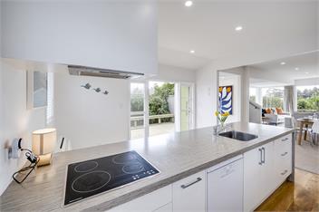 7th Heaven *Spa Pool, Swimming Pool & Close to CBD* - Napier