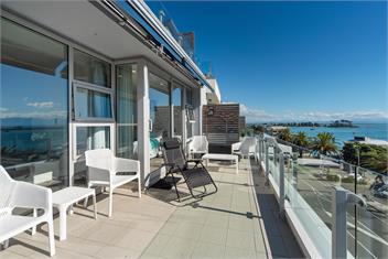Oceanfront Apartment at Latitude 41 - Stepneyville Nelson
