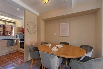 Monaco Village Apartment - Nelson