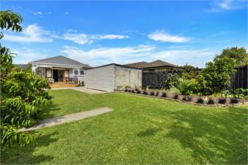 Chic Nelson City Escape -