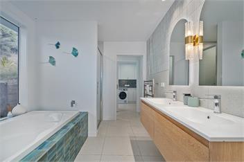 Rings Beach Retreat - Award Winning Property - 