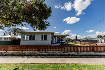 Home Away From Home (Bachcare) - 