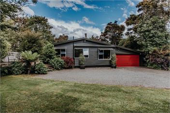 The Fishing Bach - Cottage for all Seasons - Turangi