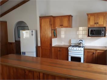 PITCAIRN COTTAGE & CAR - Norfolk Island