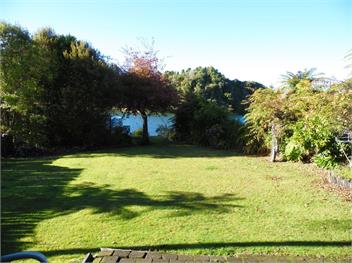 Lakeside Villa (Bachcare) - Lake Rotoiti