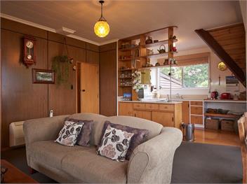 Retro Retreat (Bachcare) - Queenstown