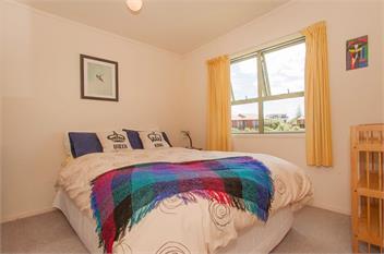 Surf Beach Views (Bachcare) - Whangamata
