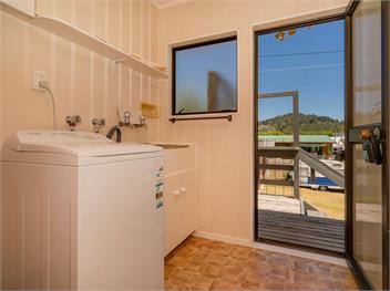 Jacaranda Lodge (Bachcare) - Whangamata