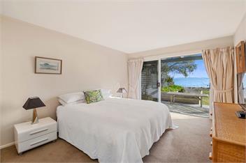 Waitahanui Lakefront Escape (Bachcare) - Waitahanui