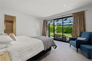 Roys Bay Lodge (Bachcare) - Wanaka