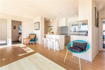ONETANGI BEACHFRONT ESCAPE - Onetangi