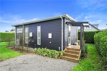 Treasure on Tuscan (Bachcare) - Martinborough