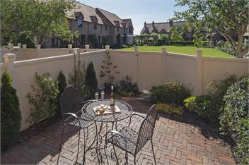 The Village Green Apartment - Nelson