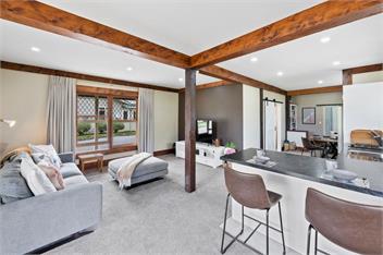 The Olde Store (Bachcare) - Hunua