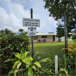 Anns Beach House - Vaimaanga Tapere