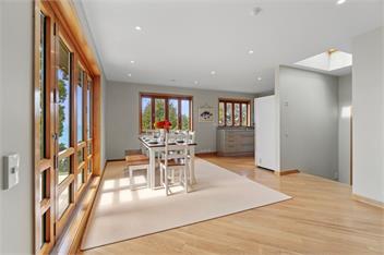 Beachside Luxury (Bachcare) - Auckland