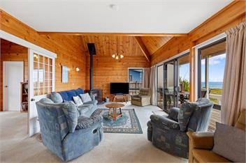Sunny Seas Papamoa Beachfront Retreat - Papamoa