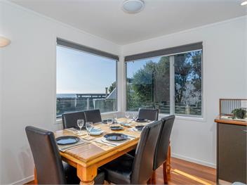 Ocean View Beach Beauty (Bachcare) - Tairua