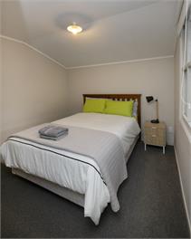 Lounge to Lake - Water's Edge, Lake Rotorua - Rotorua