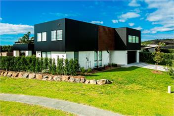Luxurious living - 250m direct walkway to Omaha Beach - Auckland