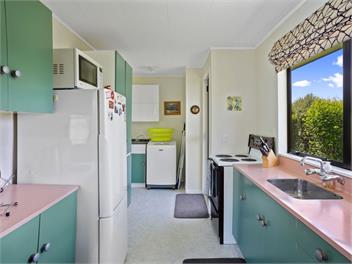 Denby Delight - Hanmer Springs 7334