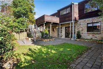 Waiake Family Retreat (Bachcare) - Auckland