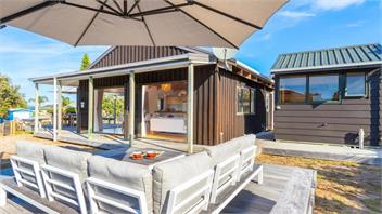 Omaha's Shore Thing - Auckland