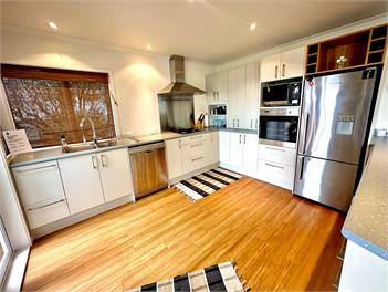 Sunsets by the Beach / Waterfront / Sleeps 8 - Thames
