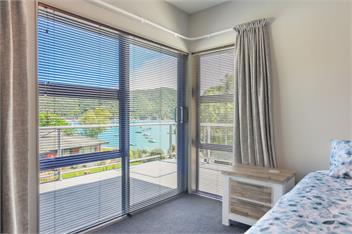 Waikawa Bay View (Bachcare) - Picton