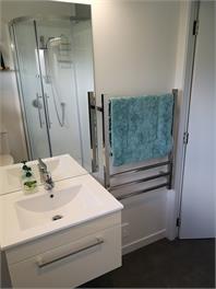 100B Tamaki Whangamata Escape & Unwind - WHANGAMATA
