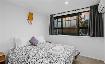 Pukehina Beach. Accommodating 19 guests. - Tepuke