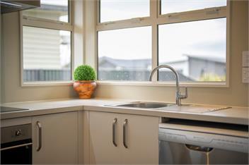 Fiordland Getaway (Bachcare) - 