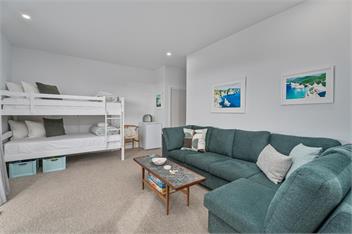 Rings Beach Retreat - Award Winning Property - 