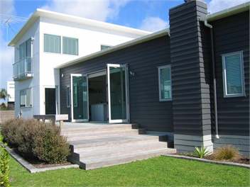 Contemporary 4 bedroom beachhouse - Omaha Beach