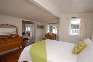 Mabel's, 1860's Cottage - Mangonui