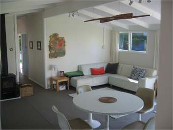 Bach No. 5 at Sunny Riversdale - Riversdale Beach Masterton 