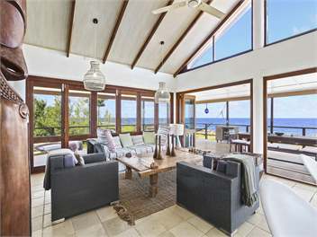 Magical Ocean Front Villa 'Senang Masari' - Port Vila