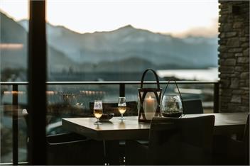 The Heights - Sleeps 8 - Lake & Mountain Views - Wanaka