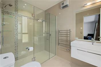 Roys Bay Lodge (Bachcare) - Wanaka