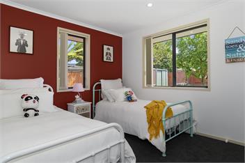 A Beach Hive at Papamoa Beach - 4 bedrooms - Tauraga