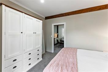 The Olde Store (Bachcare) - Hunua