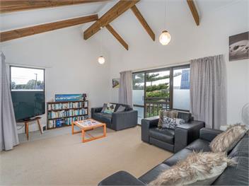 Whanga Bach (Bachcare) - Whangamata