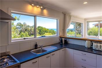 Island View Oneroa (Bachcare) - Waiheke Island