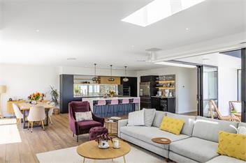 Luxurious living - 250m direct walkway to Omaha Beach - Auckland