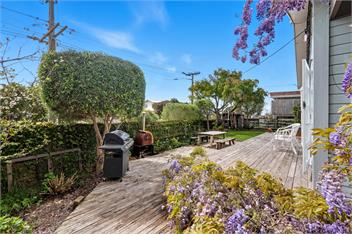 Rustic villa with pool. Fenced house dogs welcome - Mt Maunganui